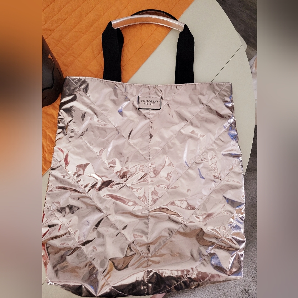 Victoria's Secret Tote - Picture 2 of 3